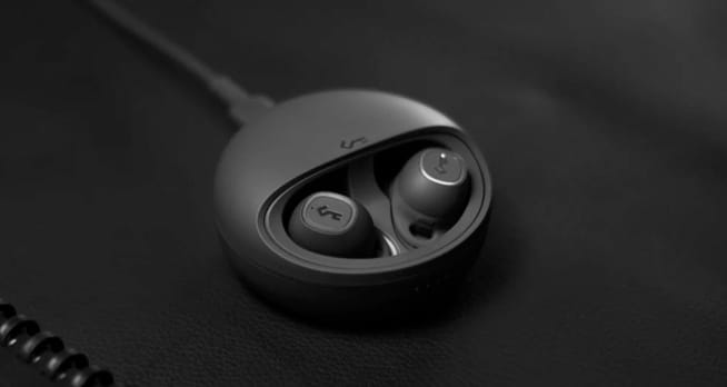 second gallery image of YX1 Wireless Earphones